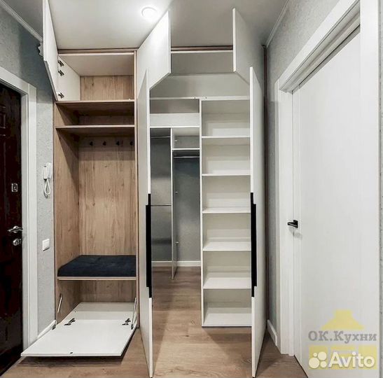 Шкаф 4 х створчатый