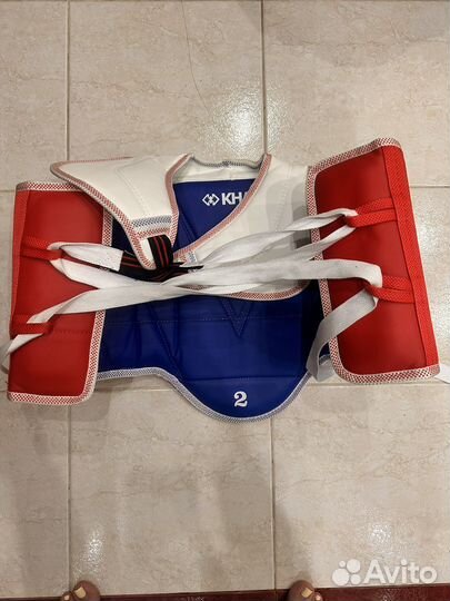 Жилет, перчатки и маска для тхэквандо khan