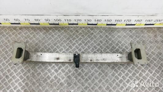 Усилитель бампера передний (кронштейн) toyota coro