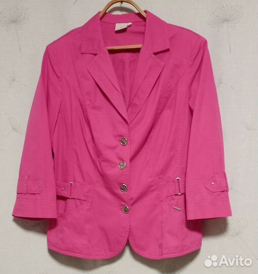 Пиджаки и жакеты женские