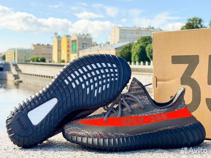 Кроссовки Adidas Yeezy Boost 350 V2