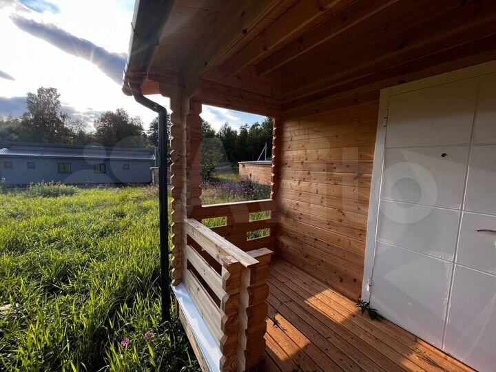 Дом 33 м² на участке 8 сот.