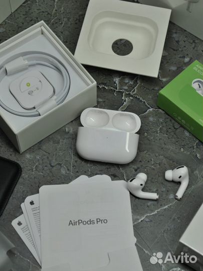 Беспроводные наушники Apple AirPods Pro