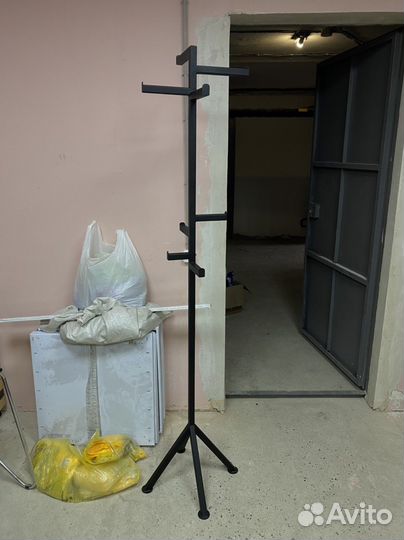 Вешалка для одежды loft