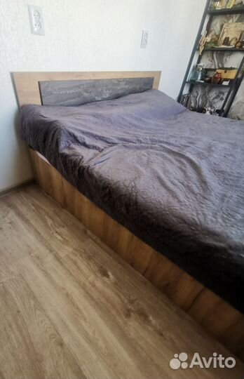 Кровать двухспальная 160 200 бу