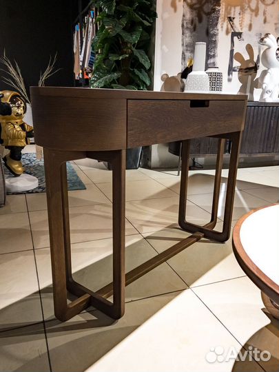 Консоль Yoko дизайнерская из массива