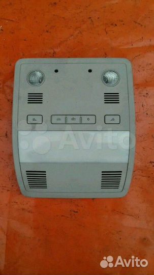 Плафон-фонарь салонный-потолочный VW Touareg NF