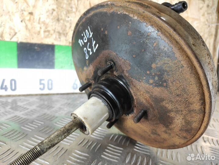 Усилитель тормозов вакуумный Audi 80/90 1986 1991