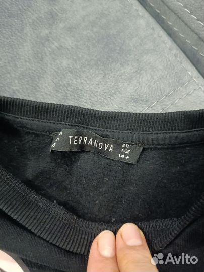 Свитшот Terranova в идеальном состоянии