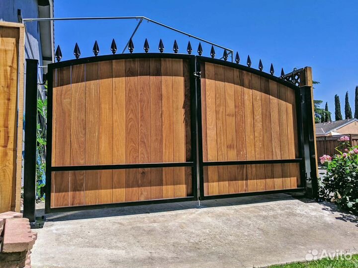 Кованные ворота для дома 