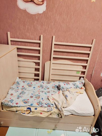 Детская кроватка трансформер с маятником
