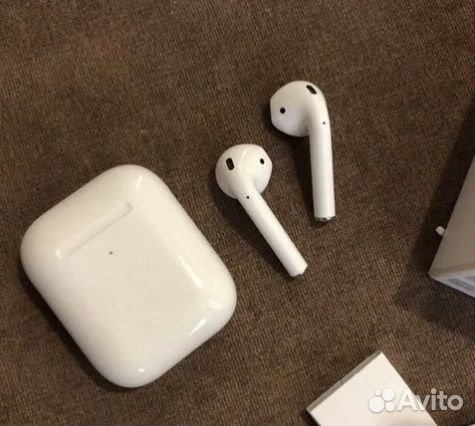 Airpods 2 + чехол