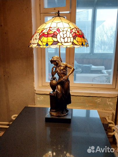 Лампа бронзовая с абажуром Тиффани 83см