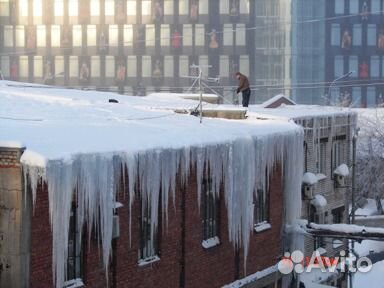 Чистка снега с крыш. Удаление сосулек и наледи