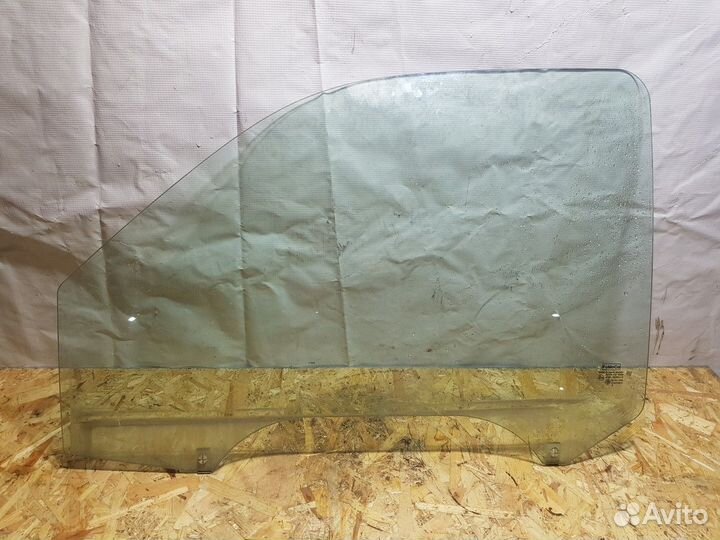Стекло двери передней левое (Mazda BT-50)