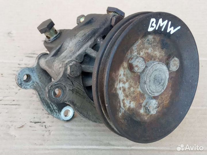 Насос гура BMW E36 316i