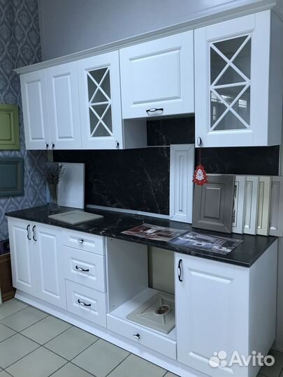 Кухня выставочный образец