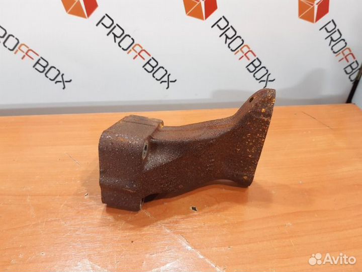 Кронштейн Mercedes S-Class W222 OM642 3.0 CDI 2015