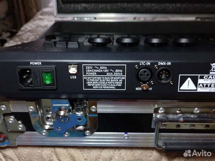 Пульт DMX MA lighting OnPC command wing