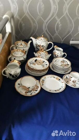 Чайно кофейный сервиз Золотая роза