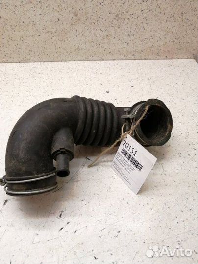 Патрубок воздушного фильтра Toyota Funcargo NCP20