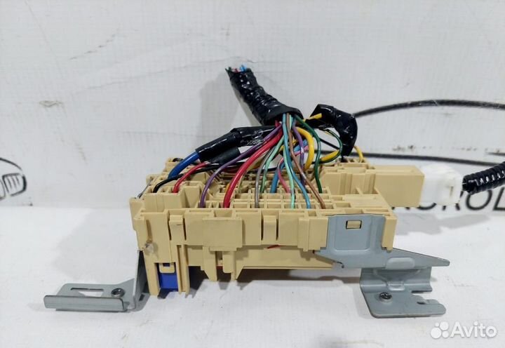 Блок предохранителей Juke (F15) 2011-2019 салонный