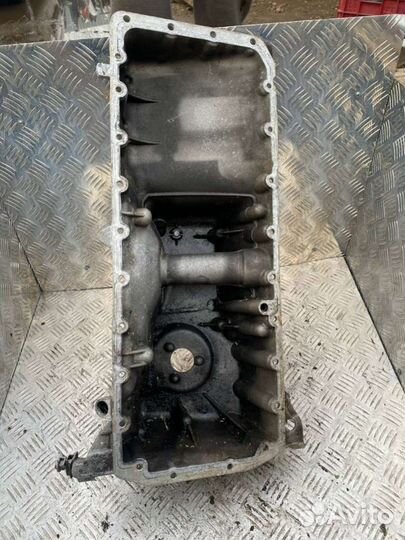 Поддон BMW 5 E60/E61 2007