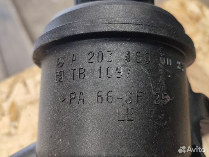 Мерседес W211 бачок Гура