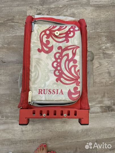 Сумка на колесиках с выдвижной ручкой zuca