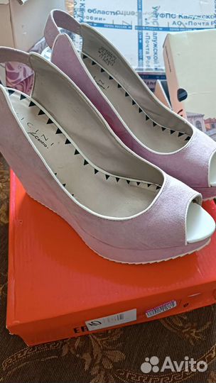 Босоножки 40