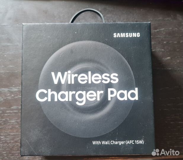 Беспроводное зарядное устройство Samsung