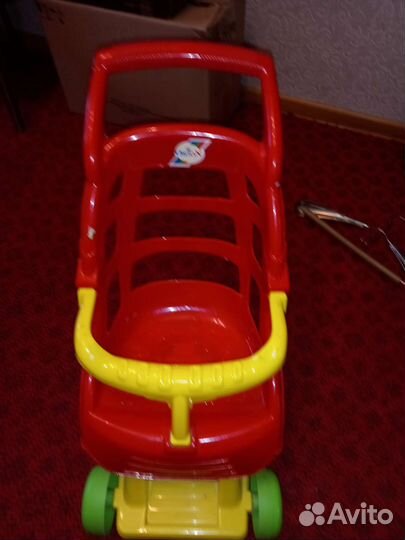 Коляска кукольная