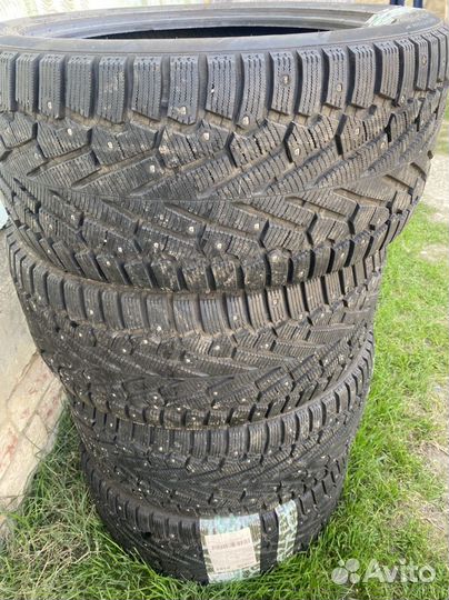 Pirelli Ice Zero 295/40 R21