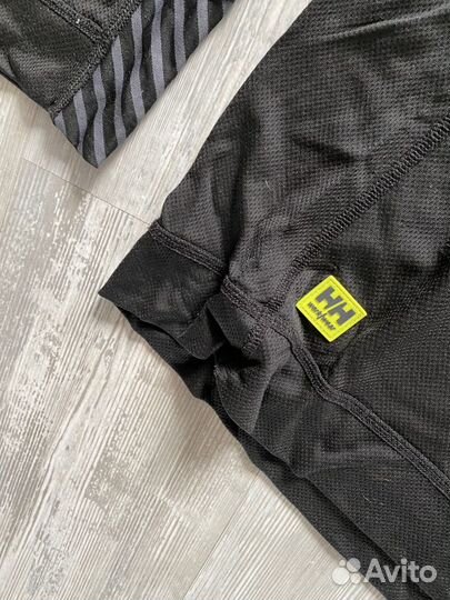 Термо джемпер zip 1/4 Helly Hansen (L/XL) ориг нов