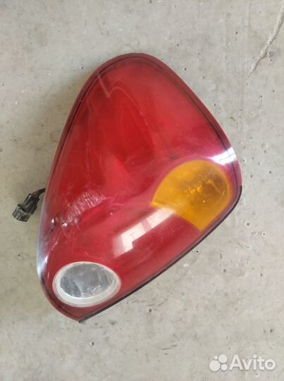 Фара задняя левая Митсубиси l200