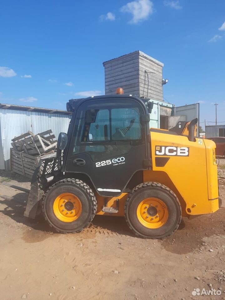 Мини-погрузчик JCB 225, 2016