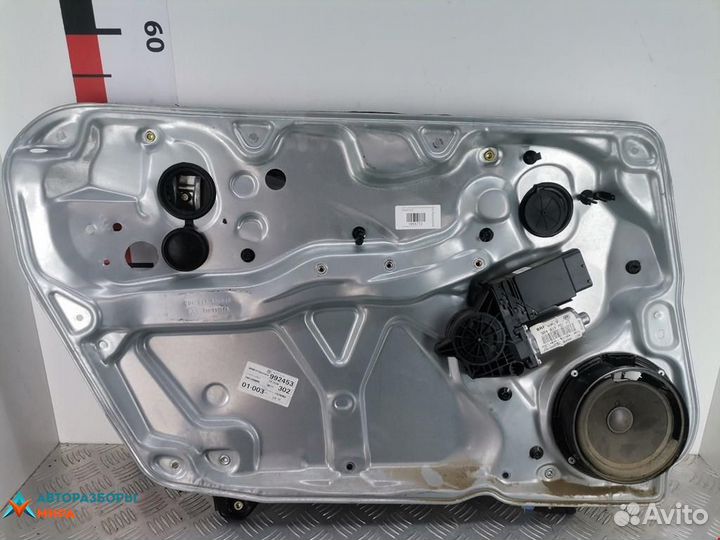 Стеклоподъемник передний левый Volkswagen Passat