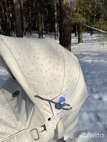 Коляска-люлька с поворотными колёсами Bebecar