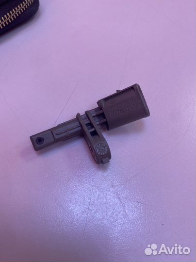 Датчик абс ауди ку7