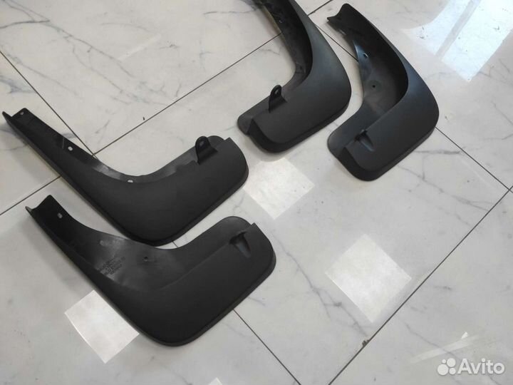 Комплект брызговиков Infiniti FX35 2009-2012