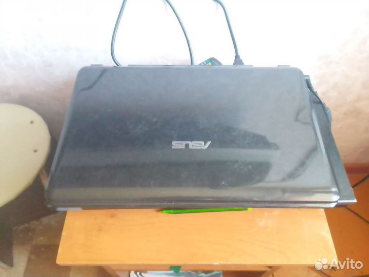 Ноутбук asus