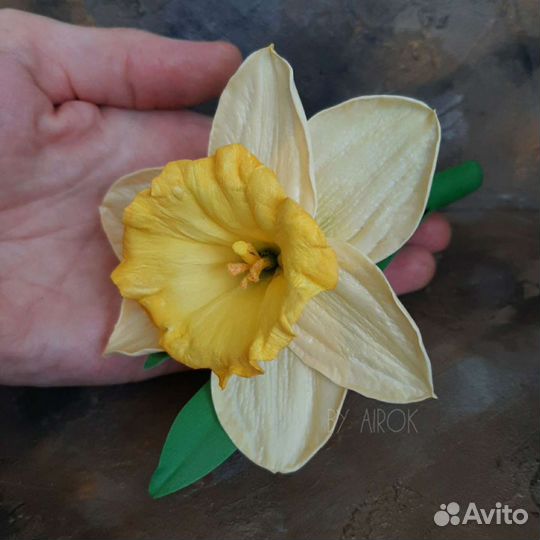 Брошь ручной работы
