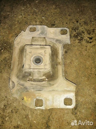 Подушка/опора МКПП Форд Фокус 2