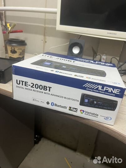 Магнитофон alpine 200BT