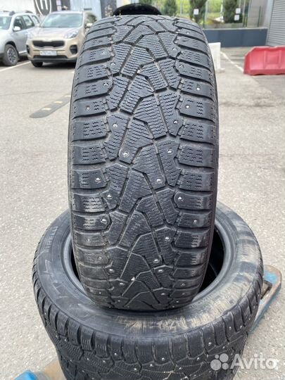 Pirelli Ice Zero 215/50 R17 95T