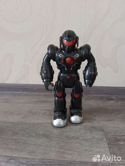 Игрушка робот
