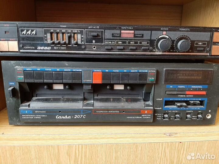 Продаю магнитофон Санда и усилитель Вега