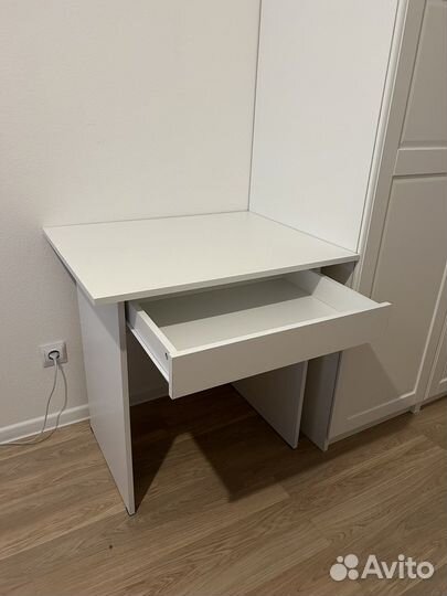 Стол письменный компьютерный