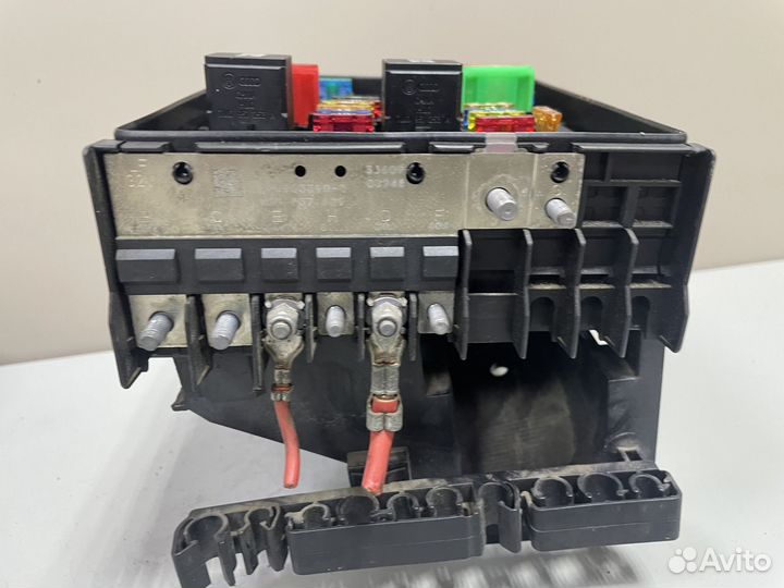 Блок предохранителей Фольксваген Гольф 6