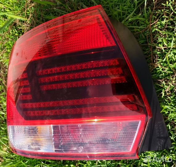 Задний левый фонарь VW Polo sedan rest